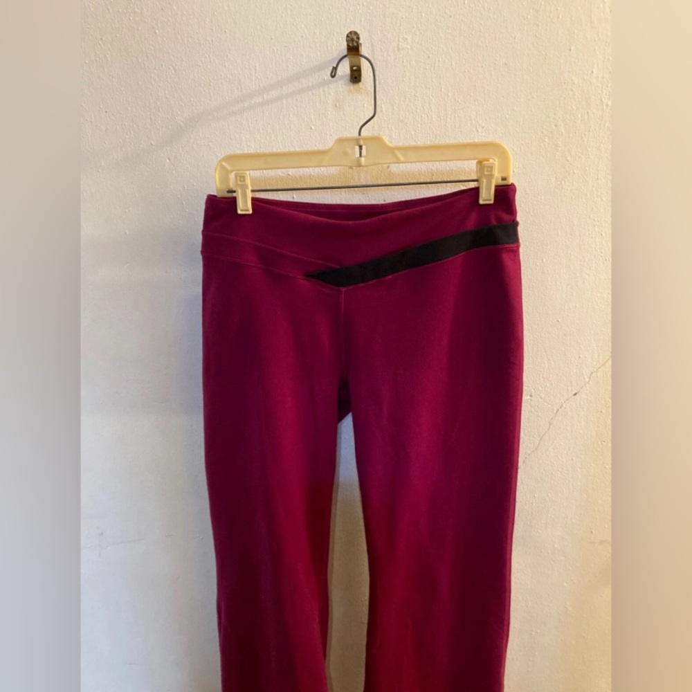 RYU Respect Your Universe Women’s Solid Magenta Long Yoga Pants, Made In Canada